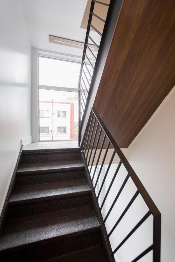 Blue Oasis Studio With Full Kitchen And Bath By Den Stays Montreal Exterior photo